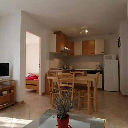 Cottage In Lagorce Lagorce  Zimmer foto